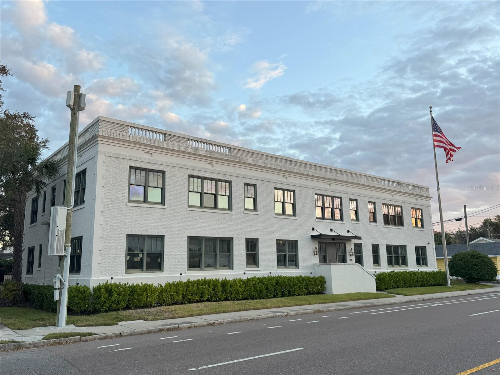 Photo of 2011 W CLEVELAND STREET, TAMPA, FL 33606