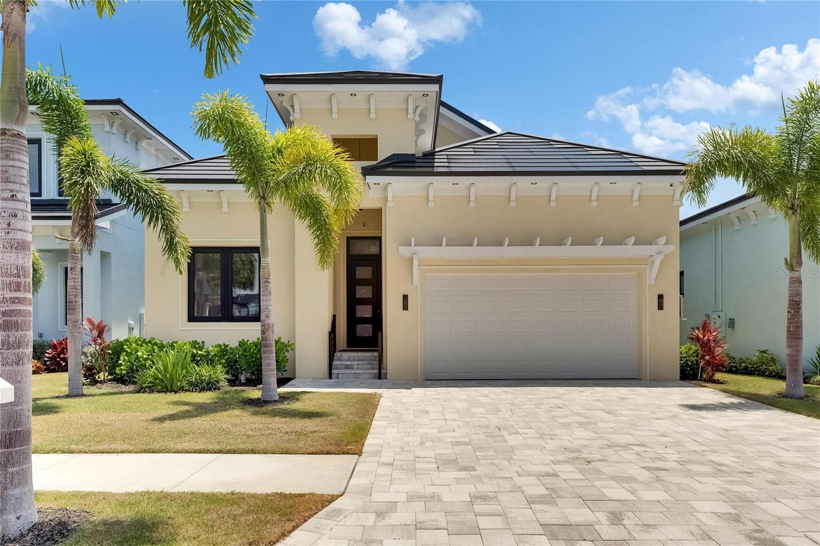 Photo of 6532 SIMONE SHORES CIRCLE, APOLLO BEACH, FL 33572