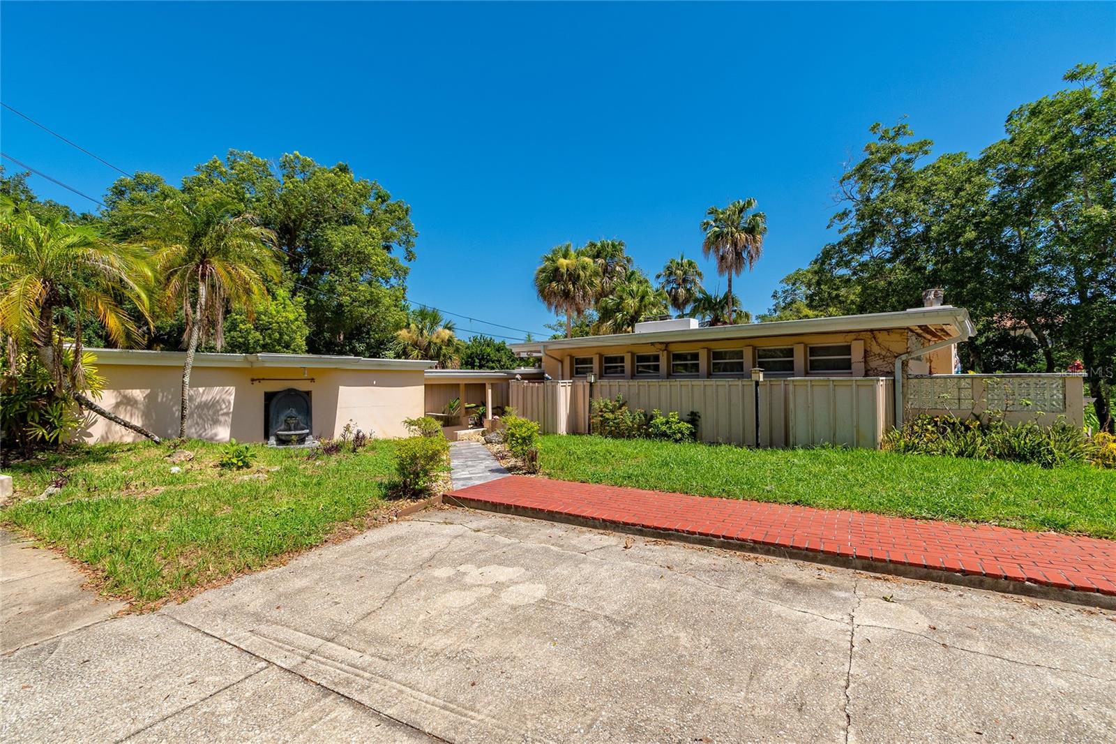 Photo of 2425 LAKE SUE DRIVE, ORLANDO, FL 32803