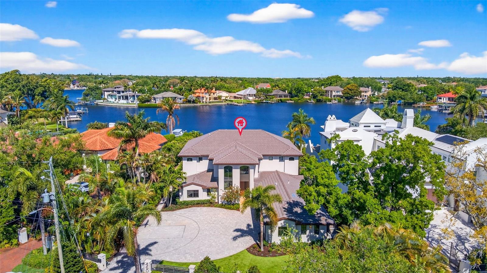 Photo of 460 COFFEE POT RIVIERA NE, ST PETERSBURG, FL 33704