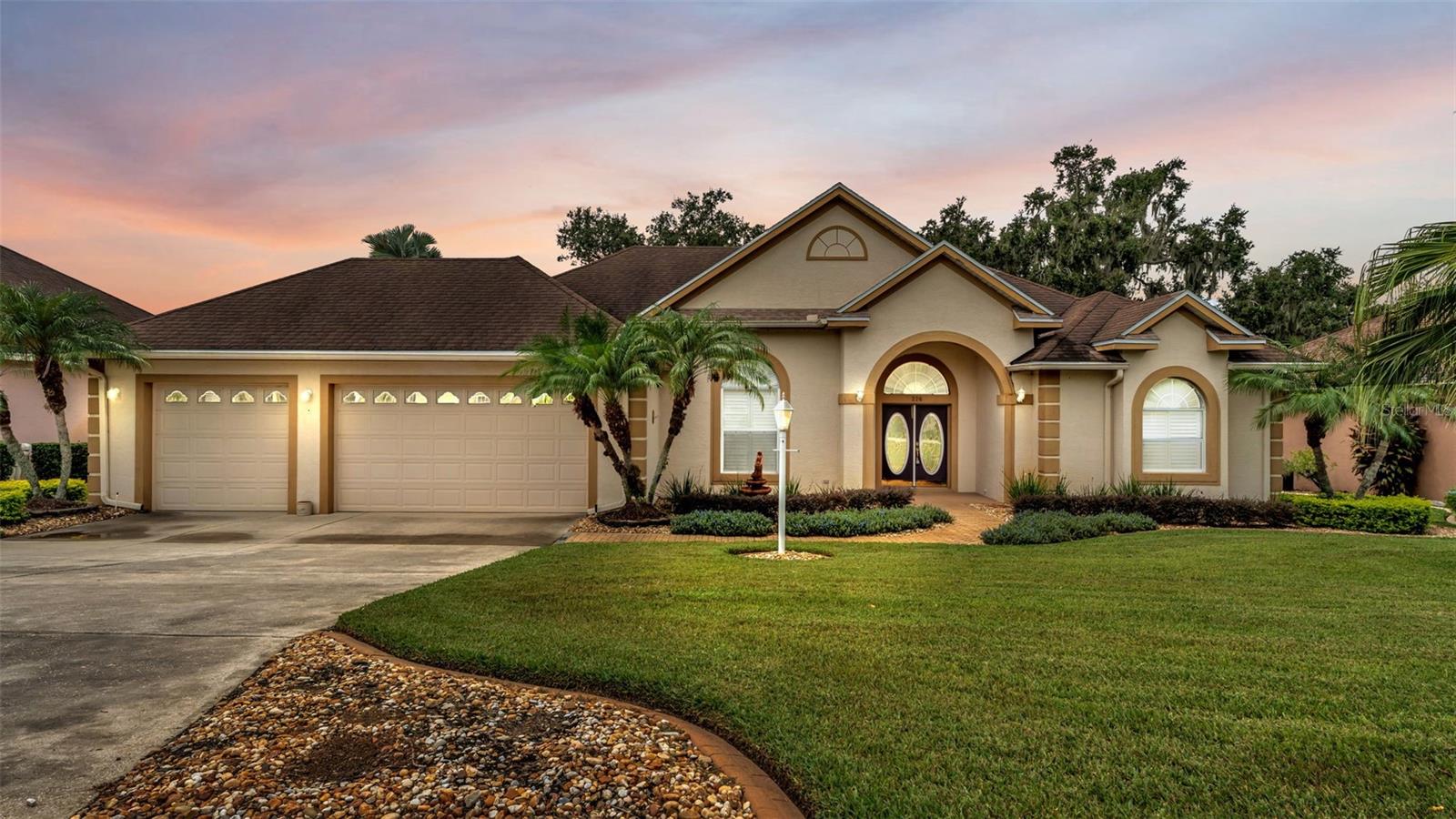 Photo of 226 RUBY LAKE LANE, WINTER HAVEN, FL 33884