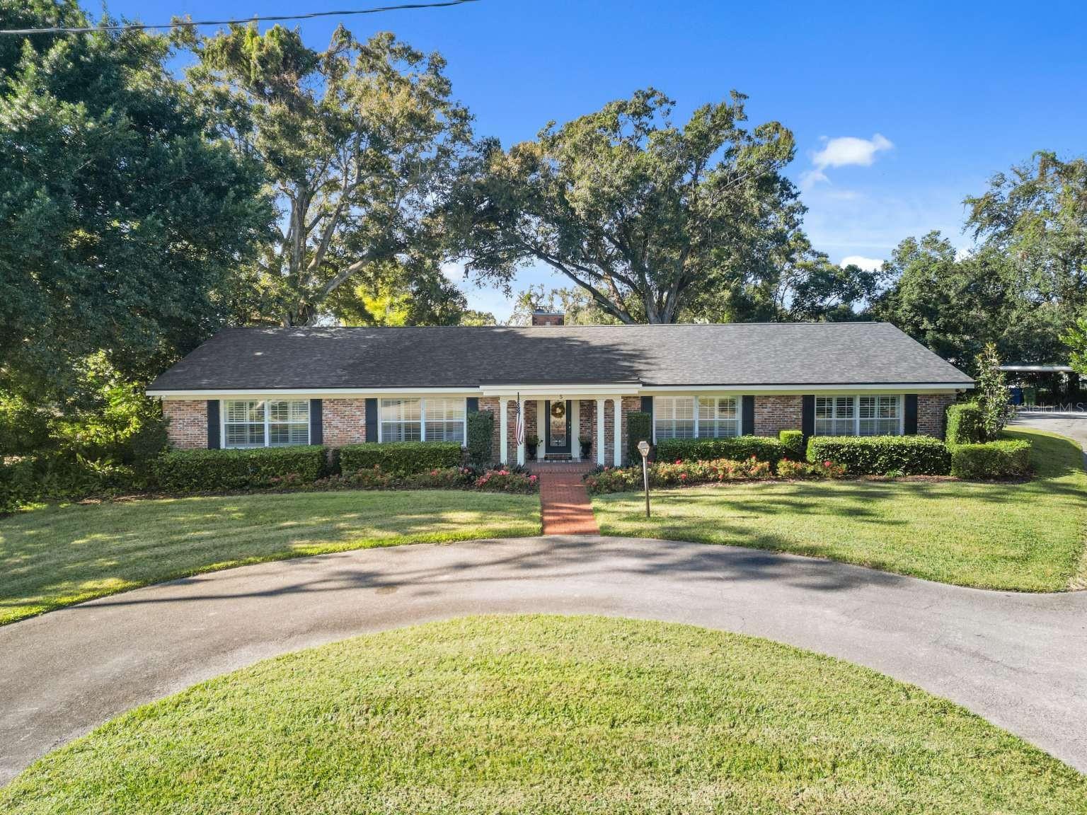 Photo of 5 PEACHTREE LANE SE, WINTER HAVEN, FL 33884