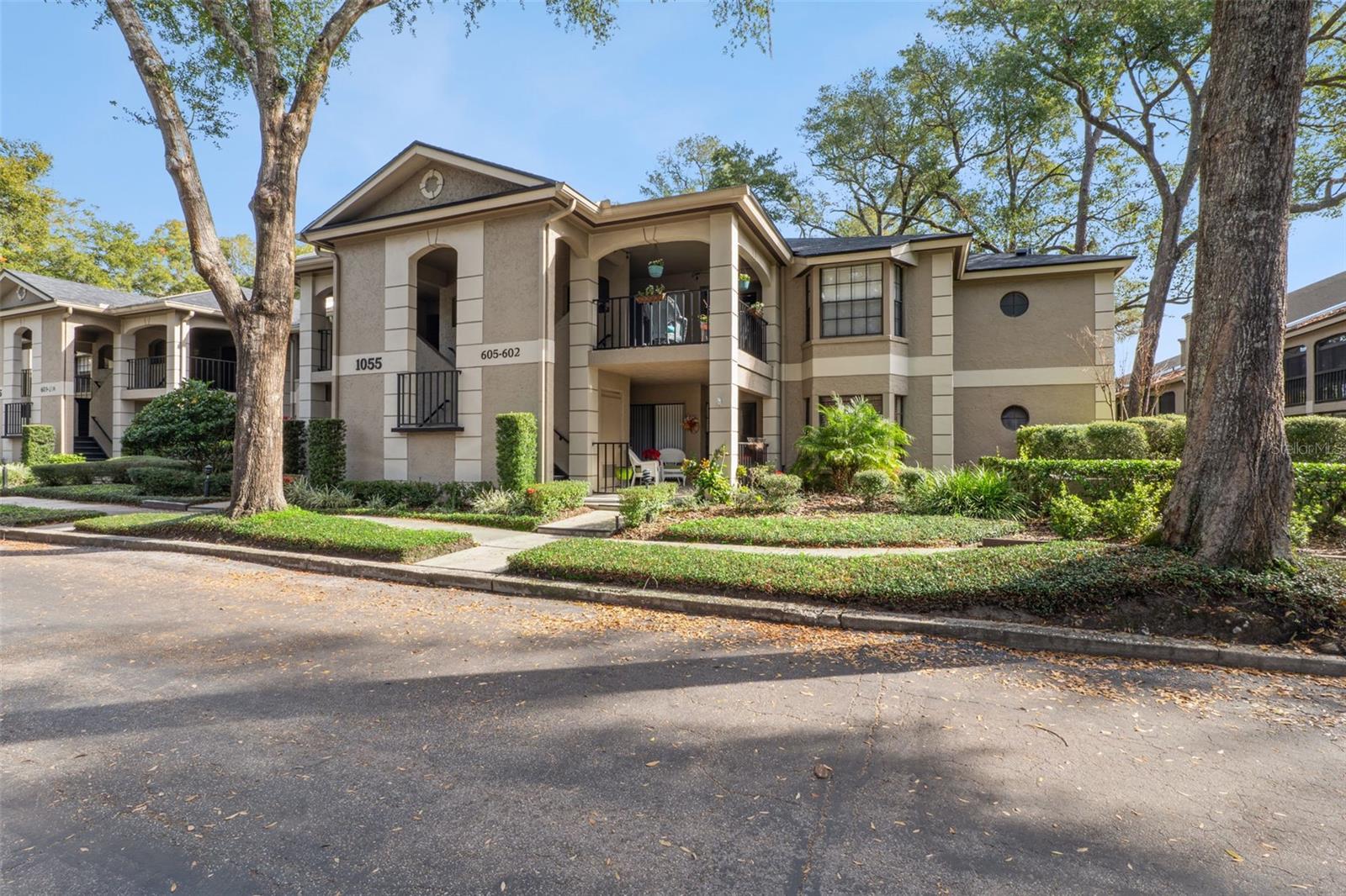 Photo of 1055 KENSINGTON PARK DRIVE, ALTAMONTE SPRINGS, FL 32714