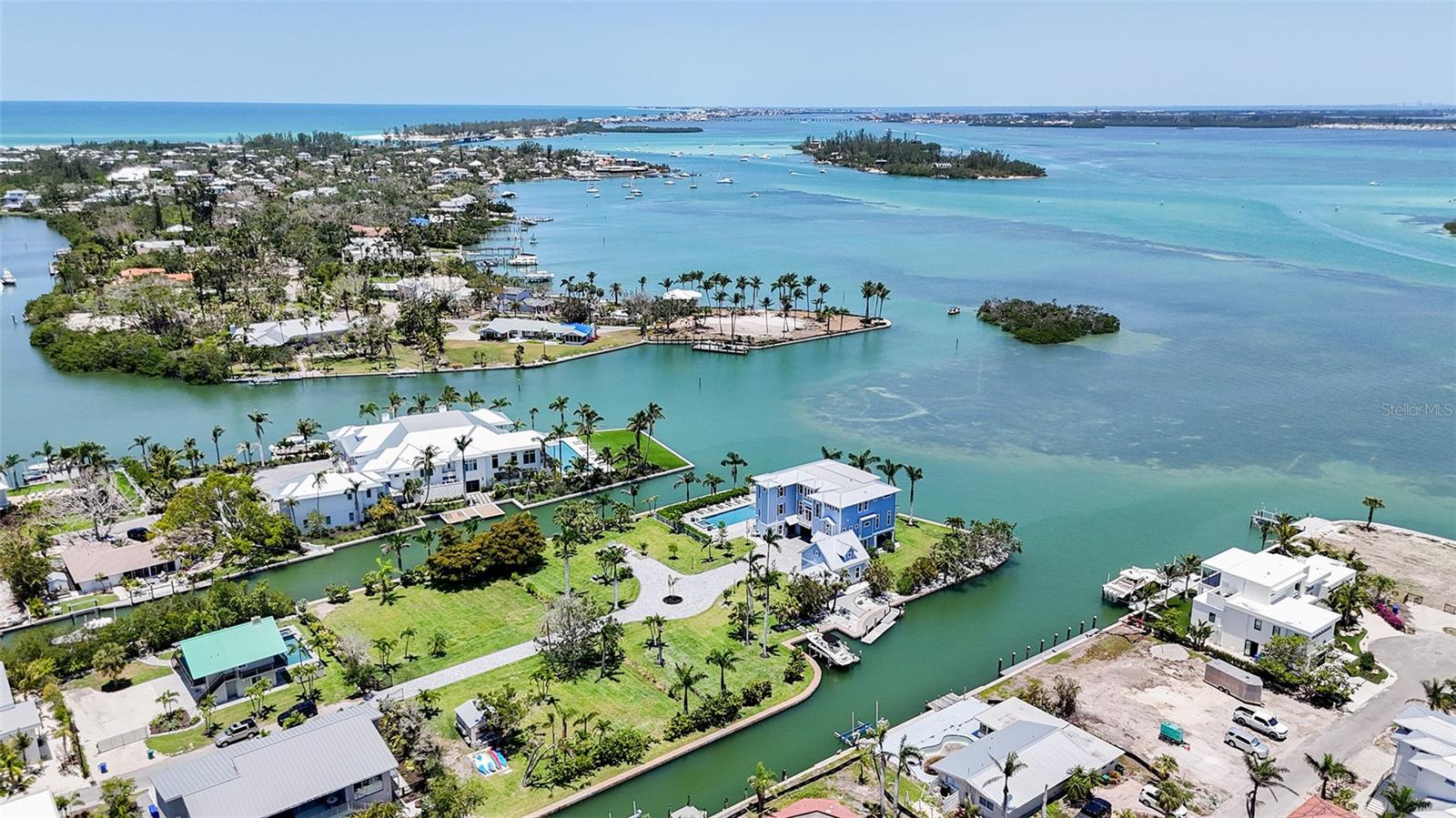 Photo of 630 DE NARVAEZ DRIVE, LONGBOAT KEY, FL 34228