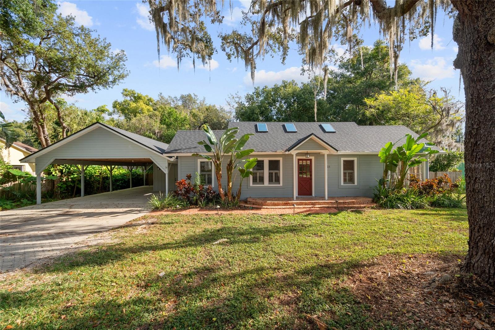 Photo of 825 OAKDALE STREET, WINDERMERE, FL 34786