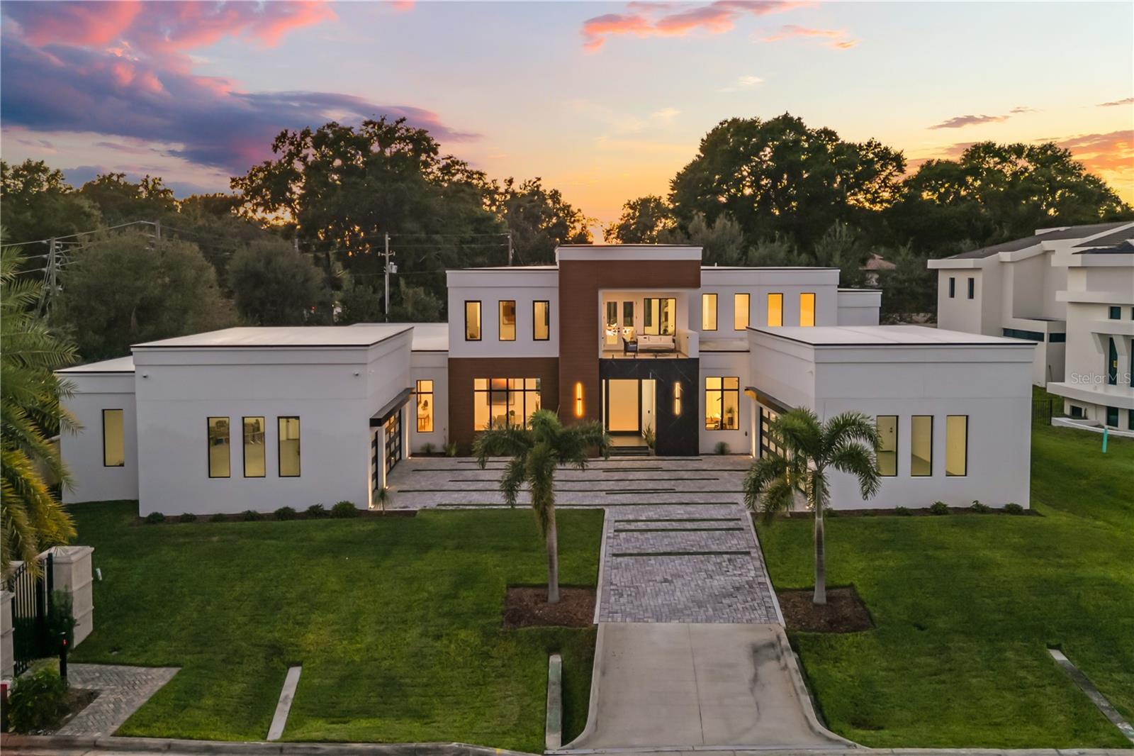 Photo of 1003 DOWN RESERVE COURT, WINDERMERE, FL 34786