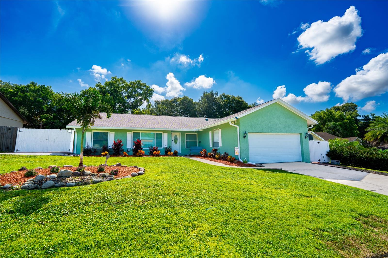Photo of 691 SHADY COURT, ALTAMONTE SPRINGS, FL 32701