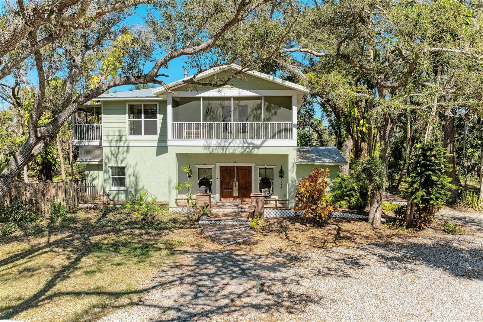 Photo of 820 N ELM STREET, ENGLEWOOD, FL 34223