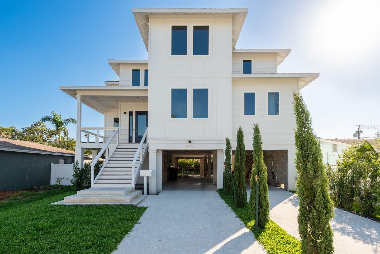 Photo of 3752 ARKANSAS AVENUE NE, ST PETERSBURG, FL 33703