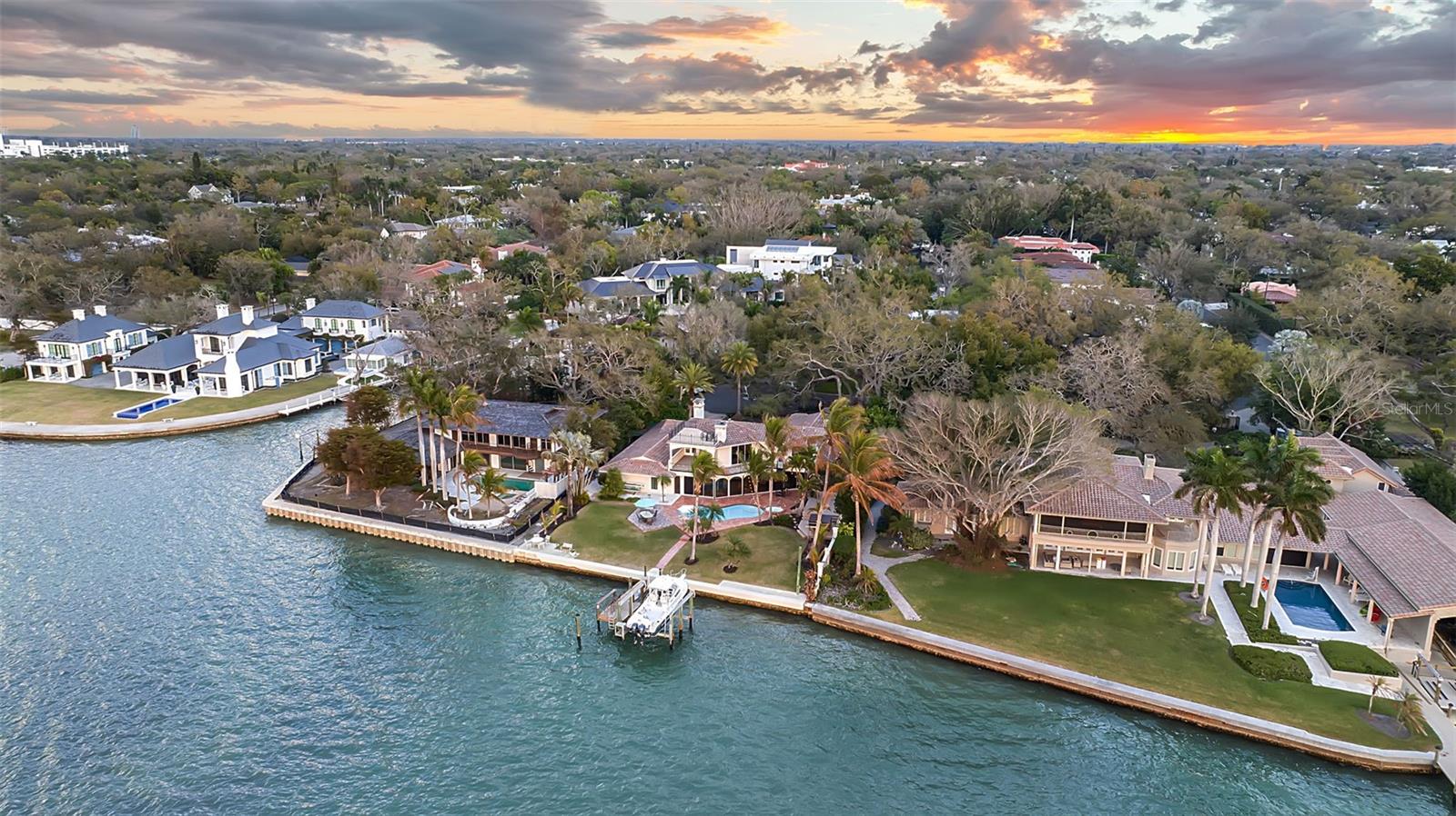 Photo of 1504 S LODGE DRIVE, SARASOTA, FL 34239