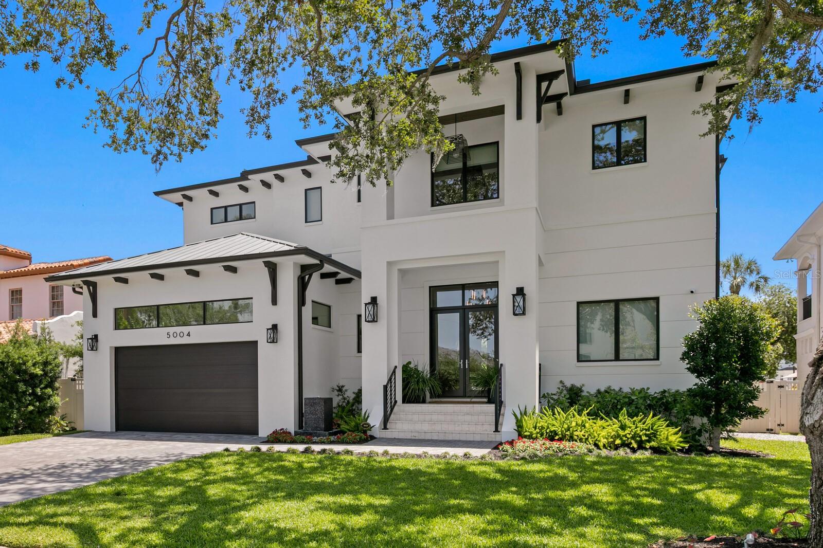 Photo of 5004 S THE RIVIERA, TAMPA, FL 33609