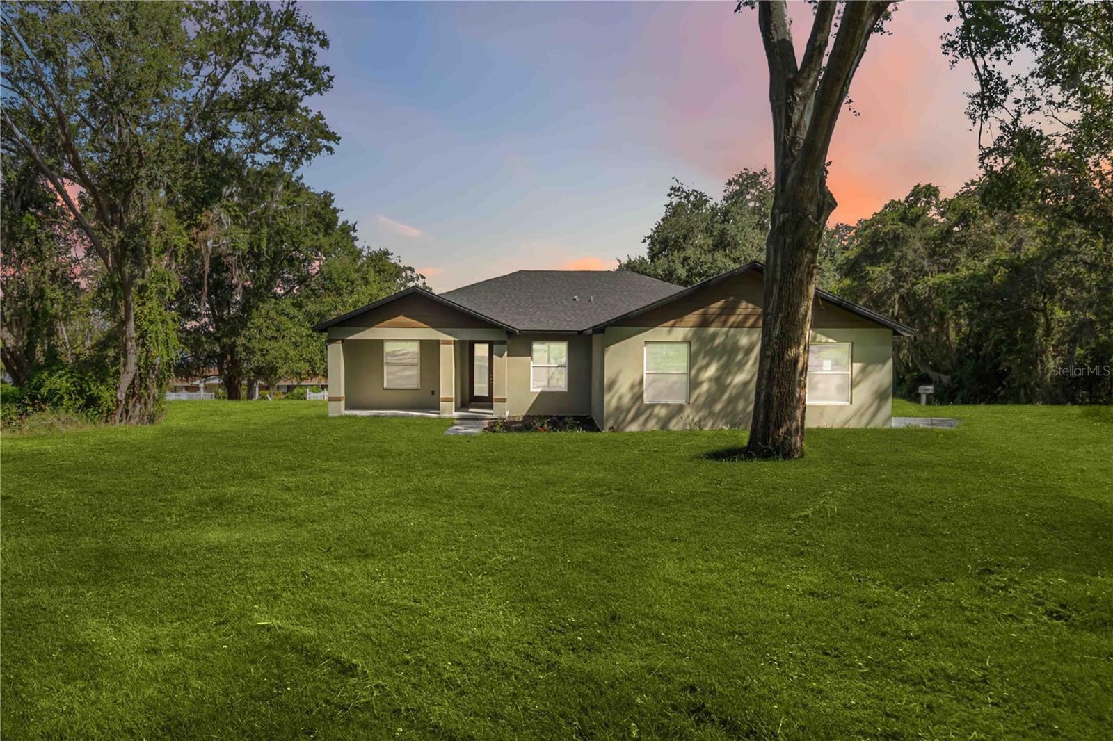 Photo of 11110 OLEANDER DRIVE, CLERMONT, FL 34711