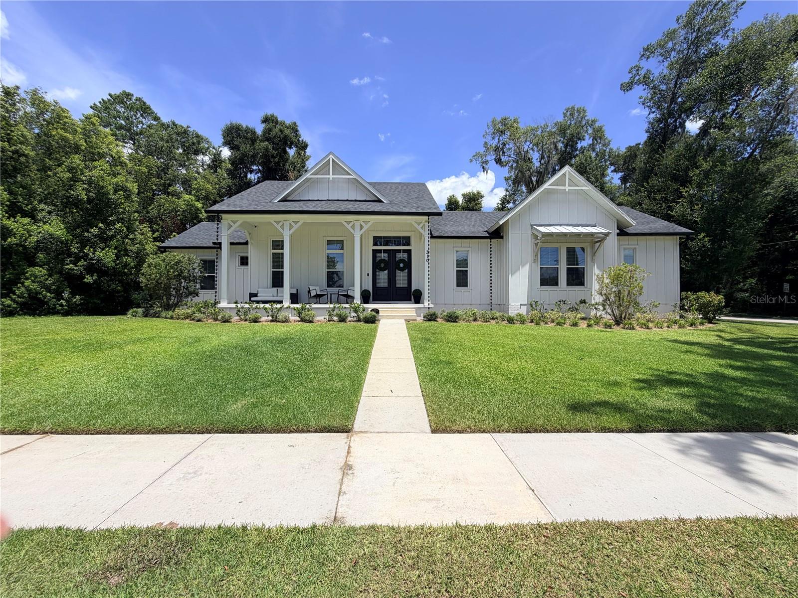 Photo of 310 W WASHINGTON AVENUE, LAKE HELEN, FL 32744