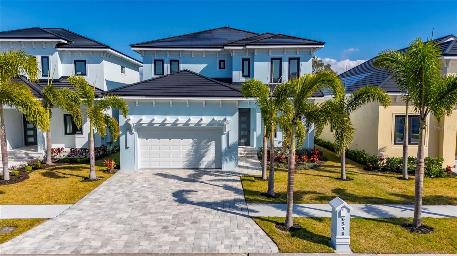 Photo of 6530 SIMONE SHORES CIRCLE, APOLLO BEACH, FL 33572