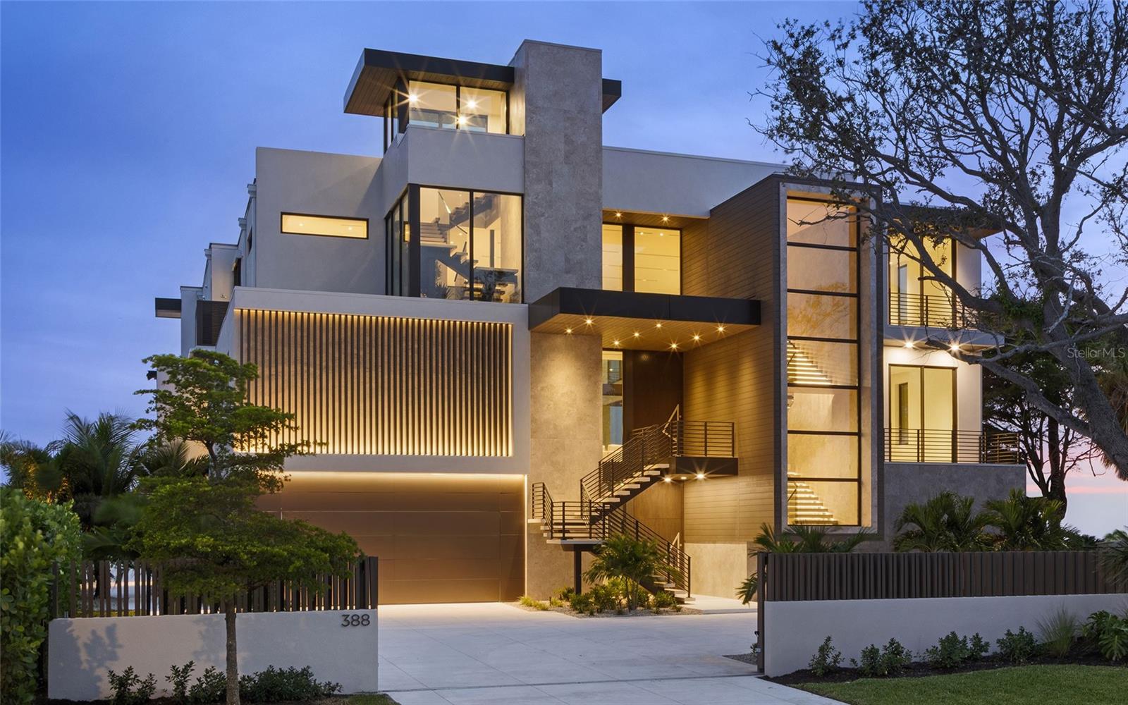 Photo of 388 S SHORE DRIVE, SARASOTA, FL 34234