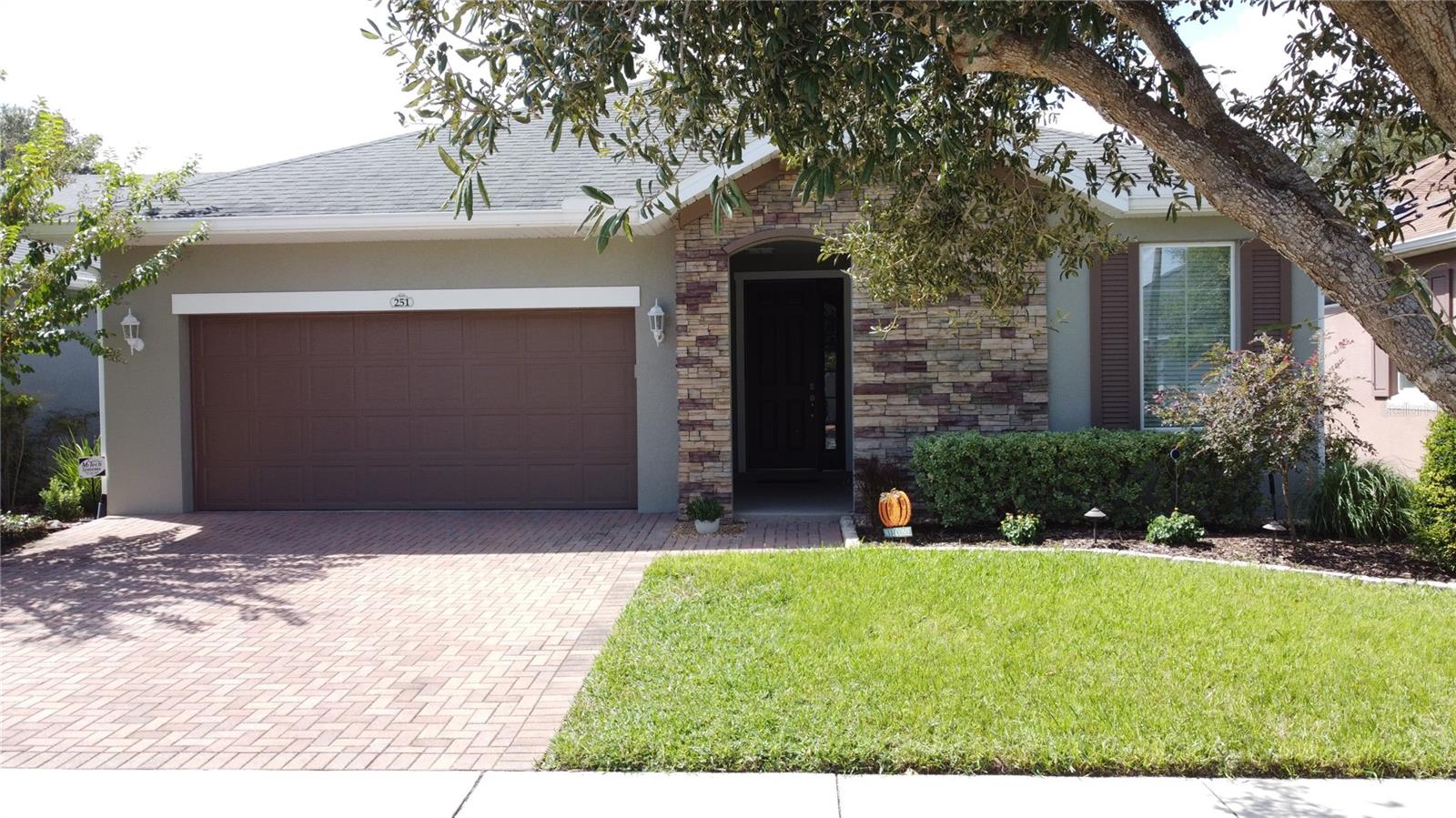 Photo of 251 SILVER MAPLE ROAD, GROVELAND, FL 34736