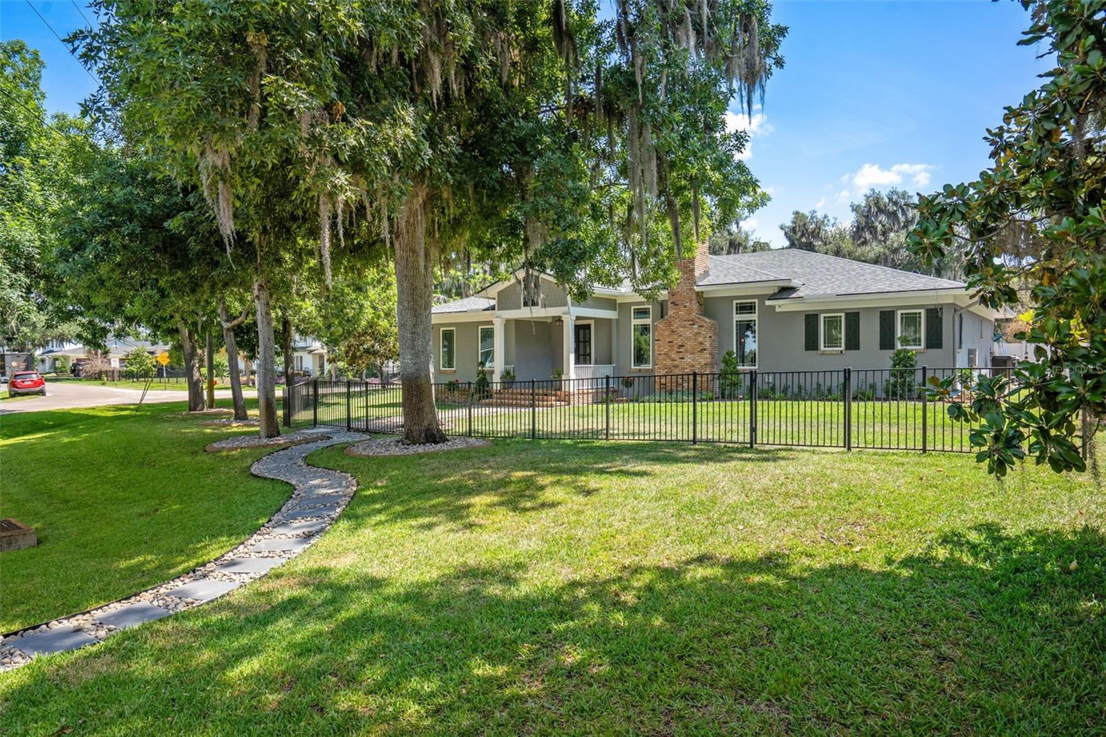 Photo of 105 PINE STREET, WINDERMERE, FL 34786