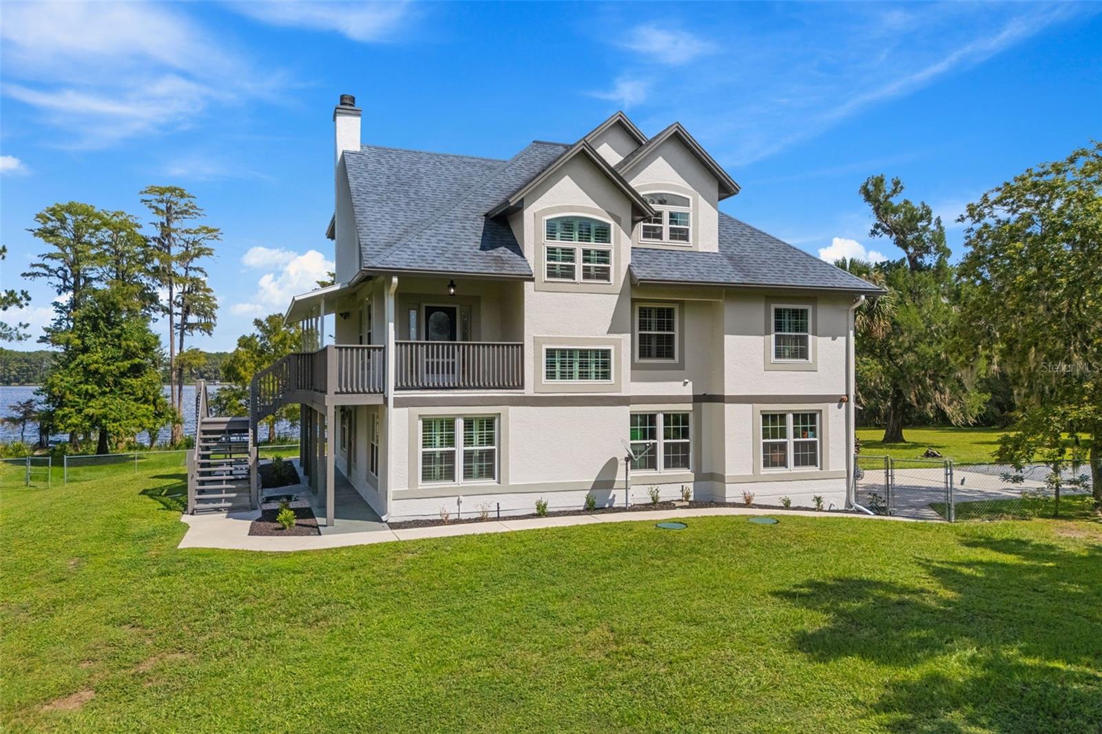 Photo of 16692 LAKE PICKETT ROAD, ORLANDO, FL 32820