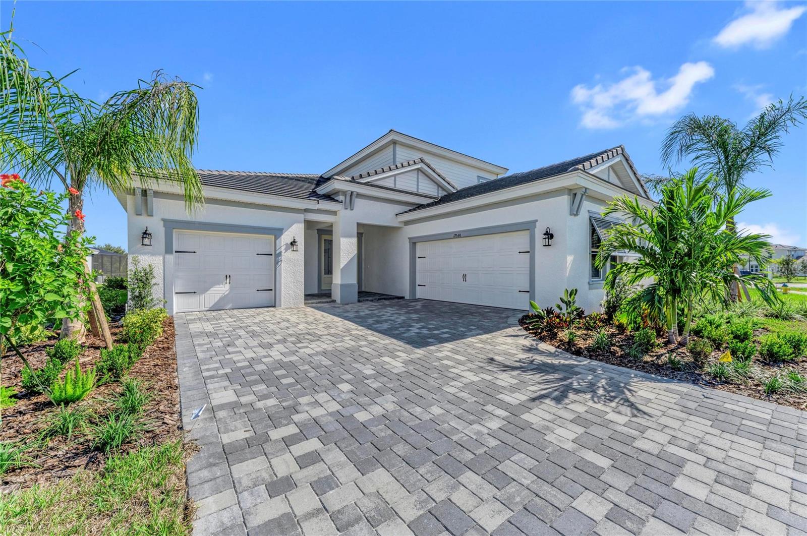 Photo of 17530 GLISTENING DRIVE, VENICE, FL 34293