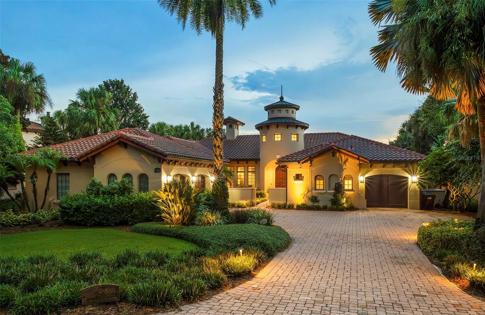 Photo of 9310 ISLEWORTH GARDENS DRIVE, WINDERMERE, FL 34786