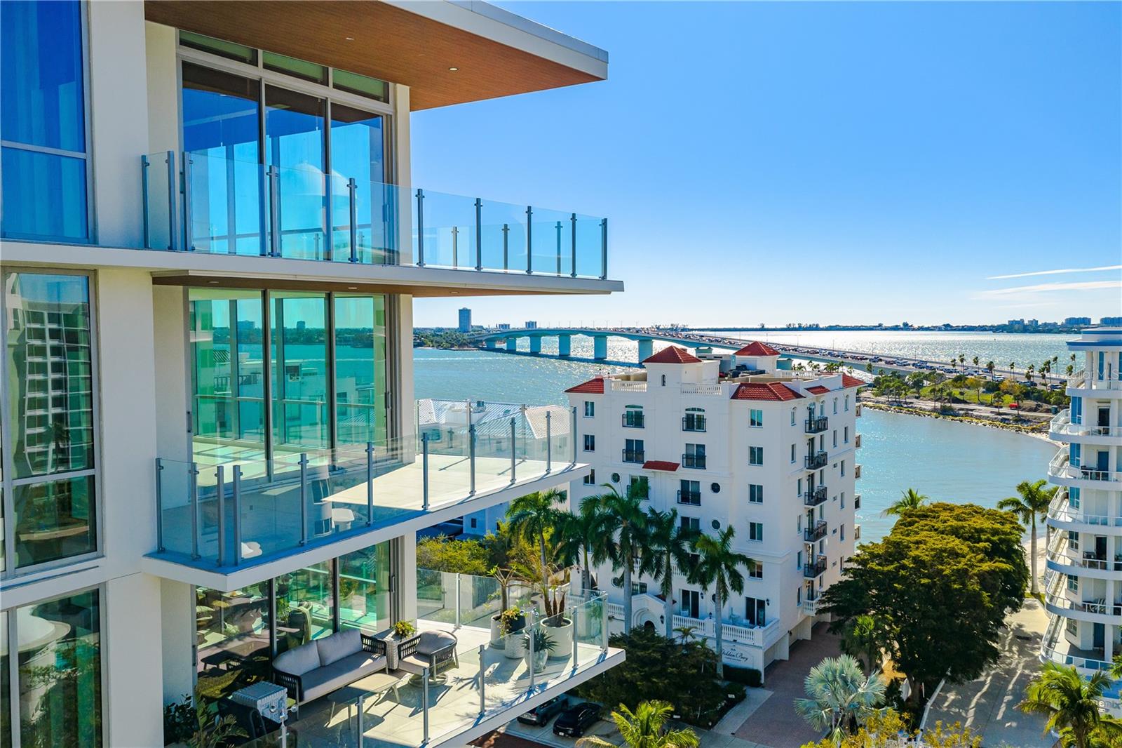 Photo of 111 GOLDEN GATE, SARASOTA, FL 34236