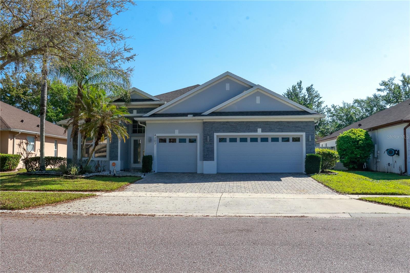 Photo of 4207 FLORA VISTA DRIVE, ORLANDO, FL 32837