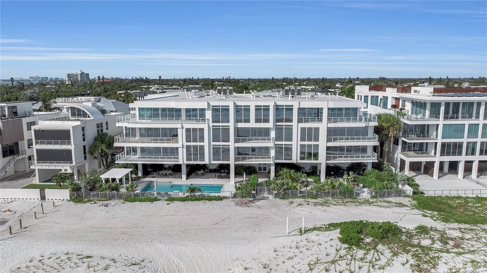 Photo of 70 AVENIDA VENECCIA, SARASOTA, FL 34242