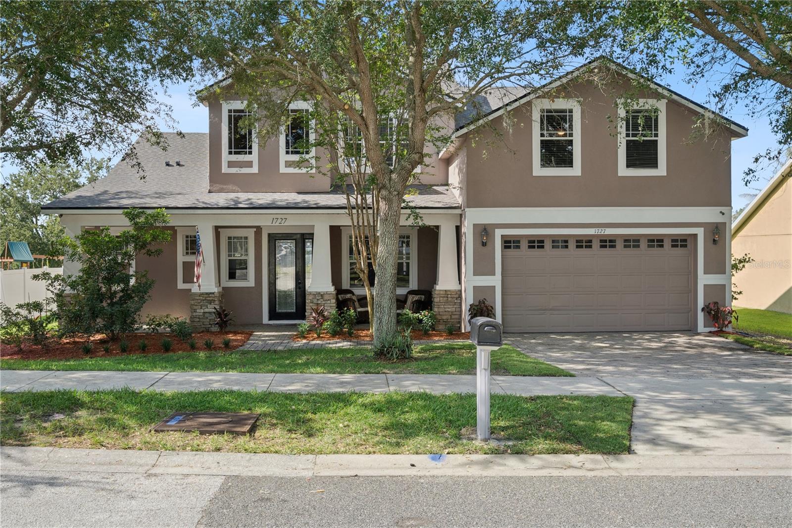 Photo of 1727 SOUTHERN OAK LOOP, MINNEOLA, FL 34715