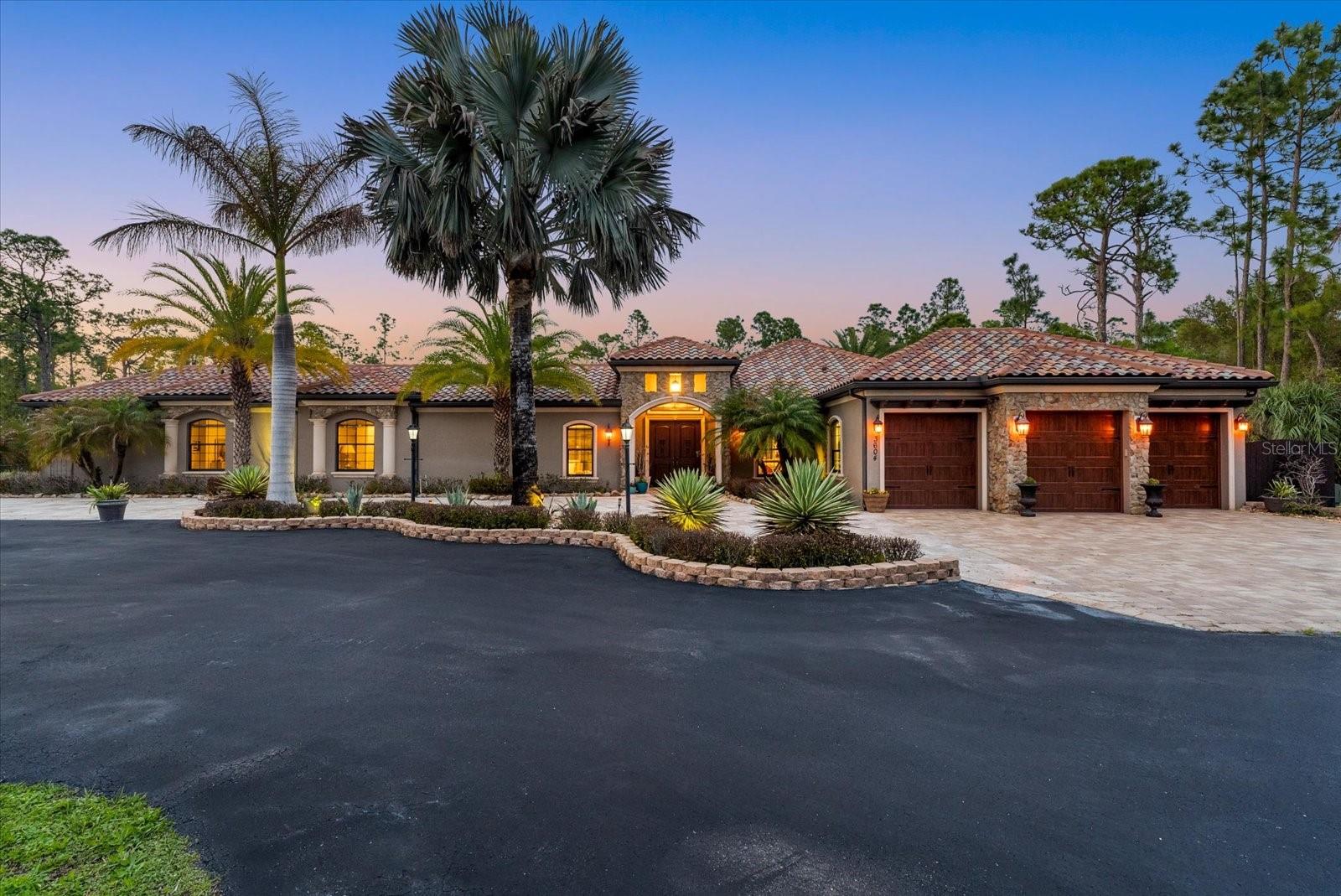 Photo of 3604 TROPICAIRE BOULEVARD, NORTH PORT, FL 34286