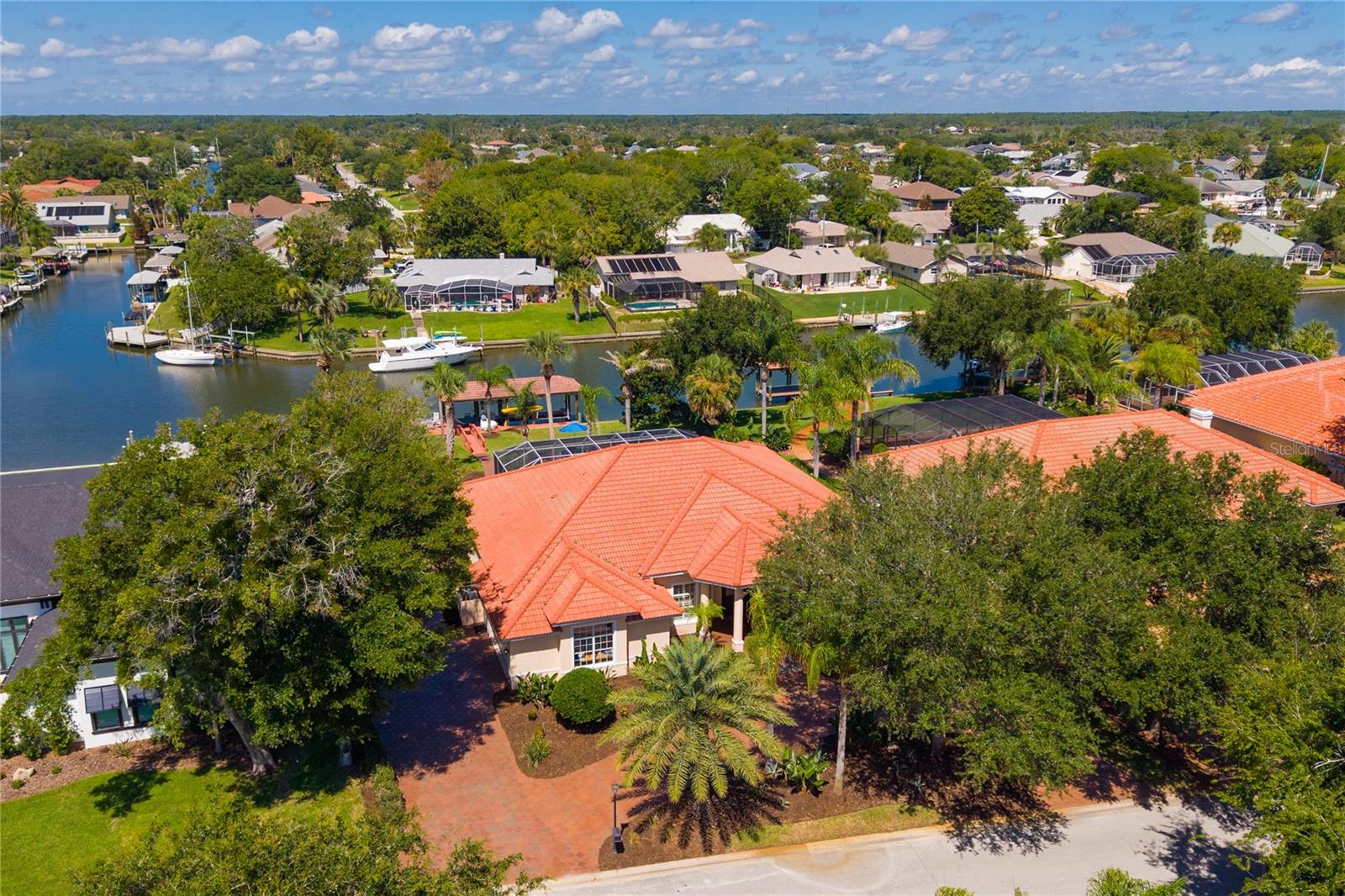 Photo of 8 OLD OAK DRIVE N, PALM COAST, FL 32137