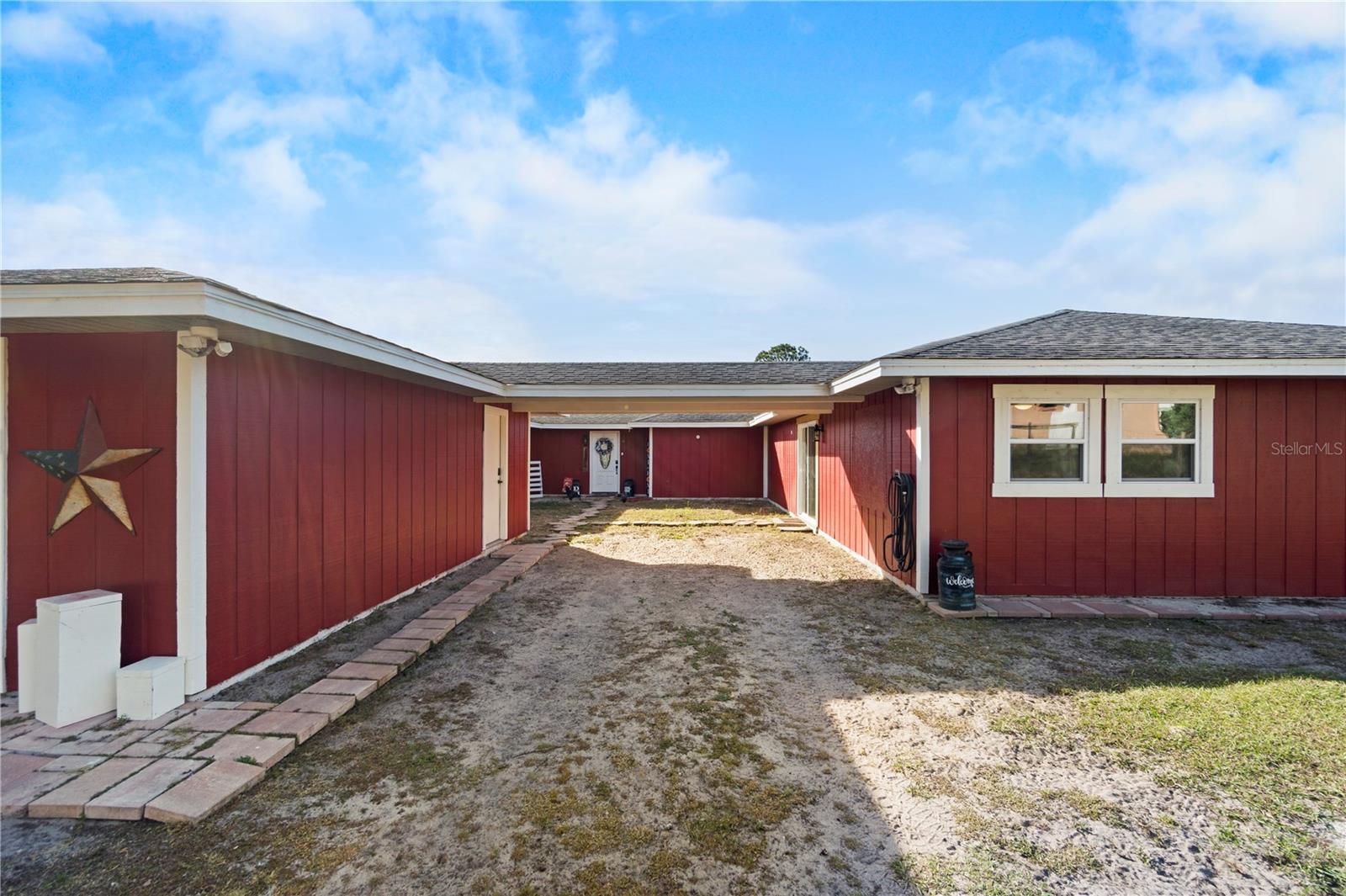 Photo of 15525 VILLA CITY ROAD, GROVELAND, FL 34736