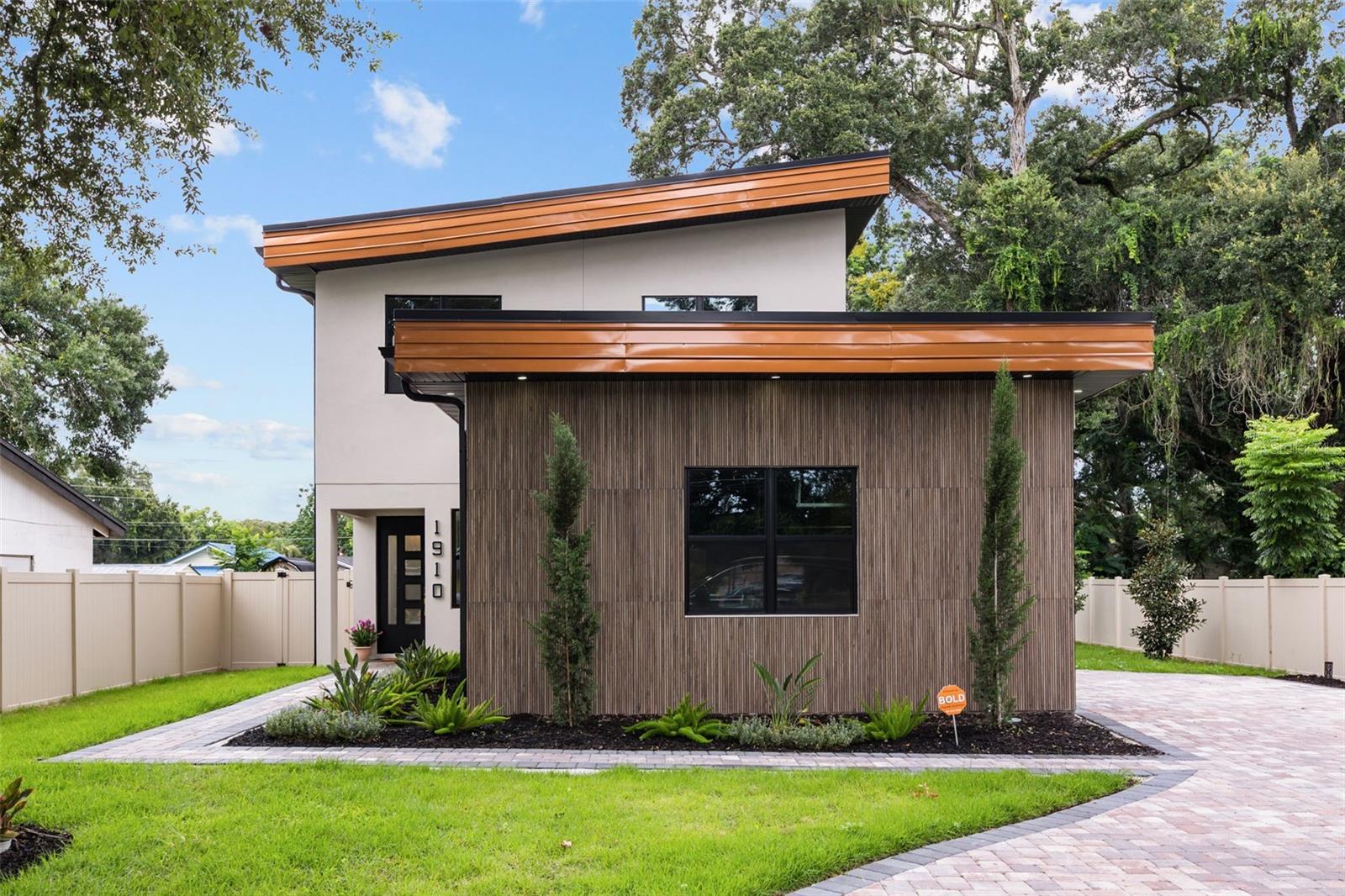 Photo of 1910 CLOVERLAWN AVENUE, ORLANDO, FL 32806