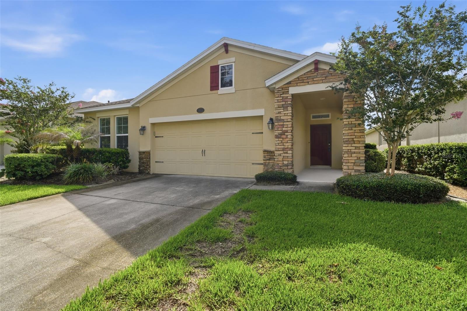 Photo of 315 W FREESIA COURT, DELAND, FL 32724