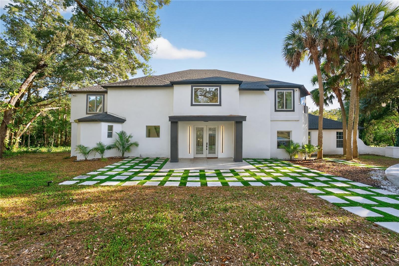 Photo of 305 SWEETWATER CLUB CIRCLE, LONGWOOD, FL 32779