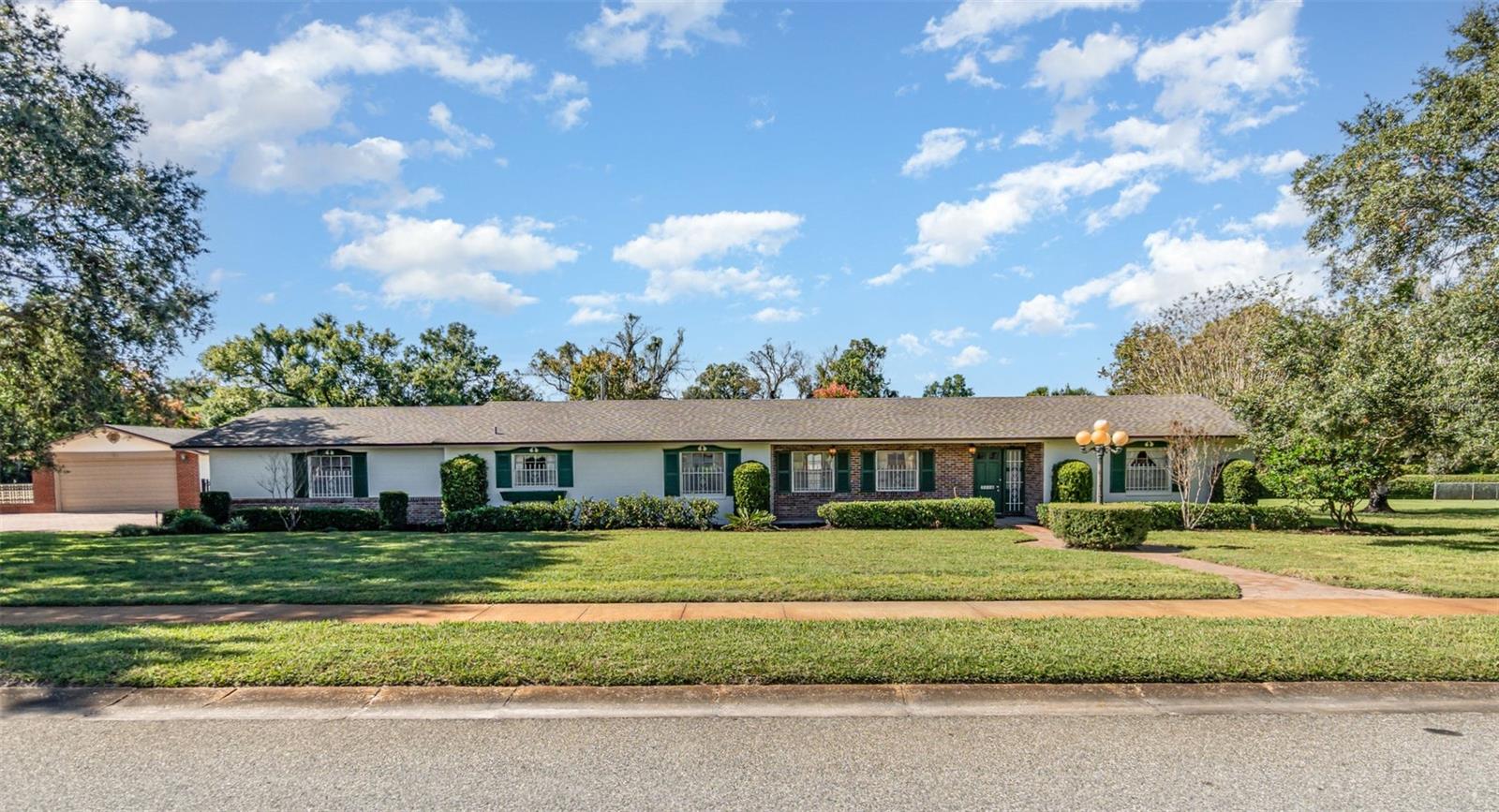 Photo of 300 IDYLLWILDE DRIVE, SANFORD, FL 32771