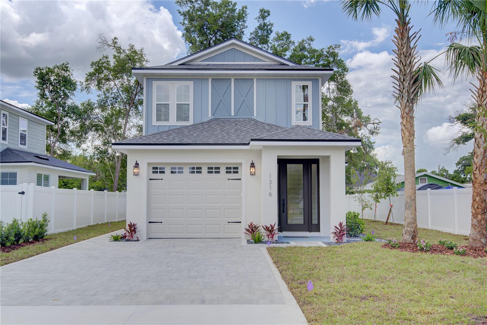 Photo of 1316 E 9TH AVENUE, MOUNT DORA, FL 32757