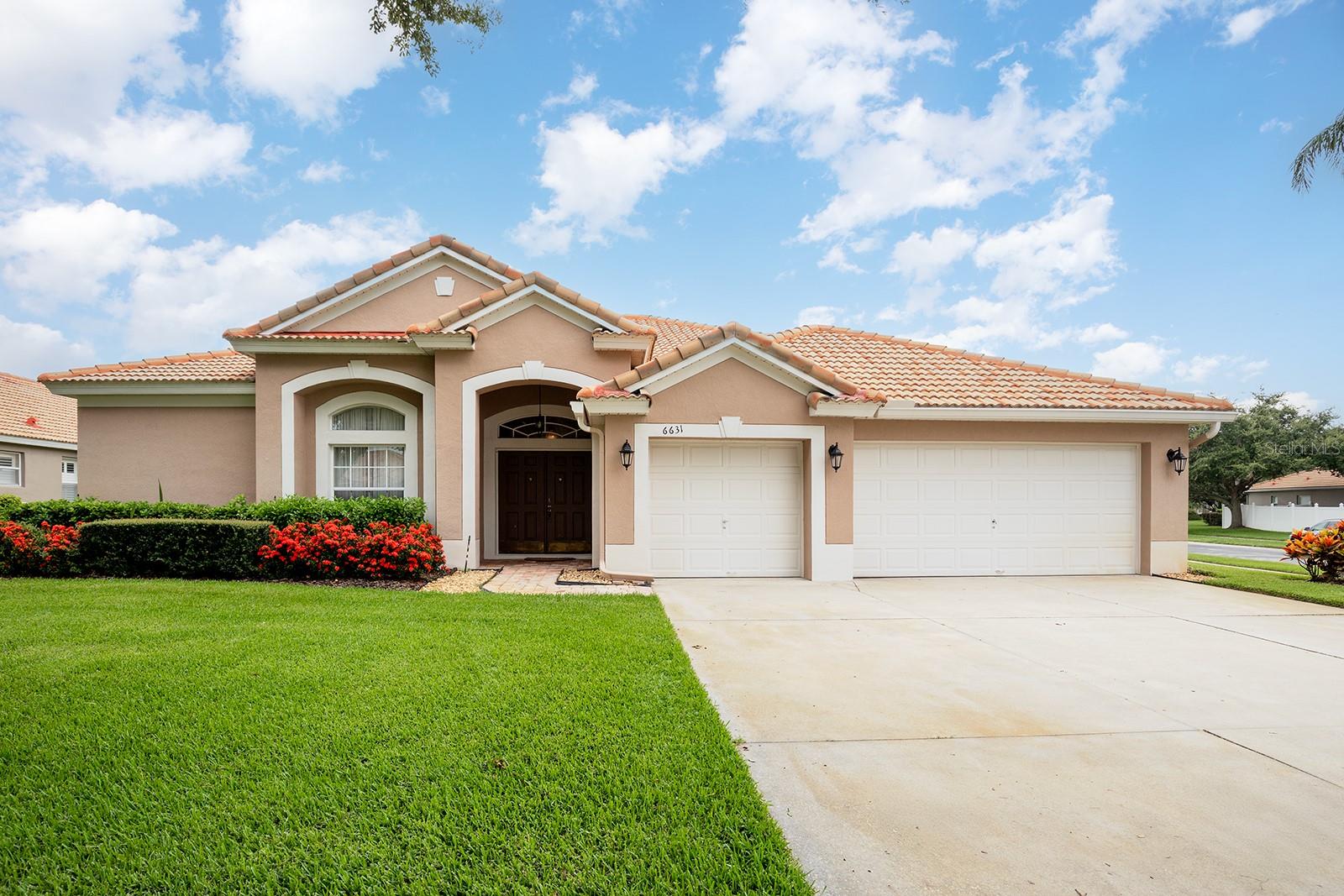 Photo of 6631 CRESTMONT GLEN LANE, WINDERMERE, FL 34786