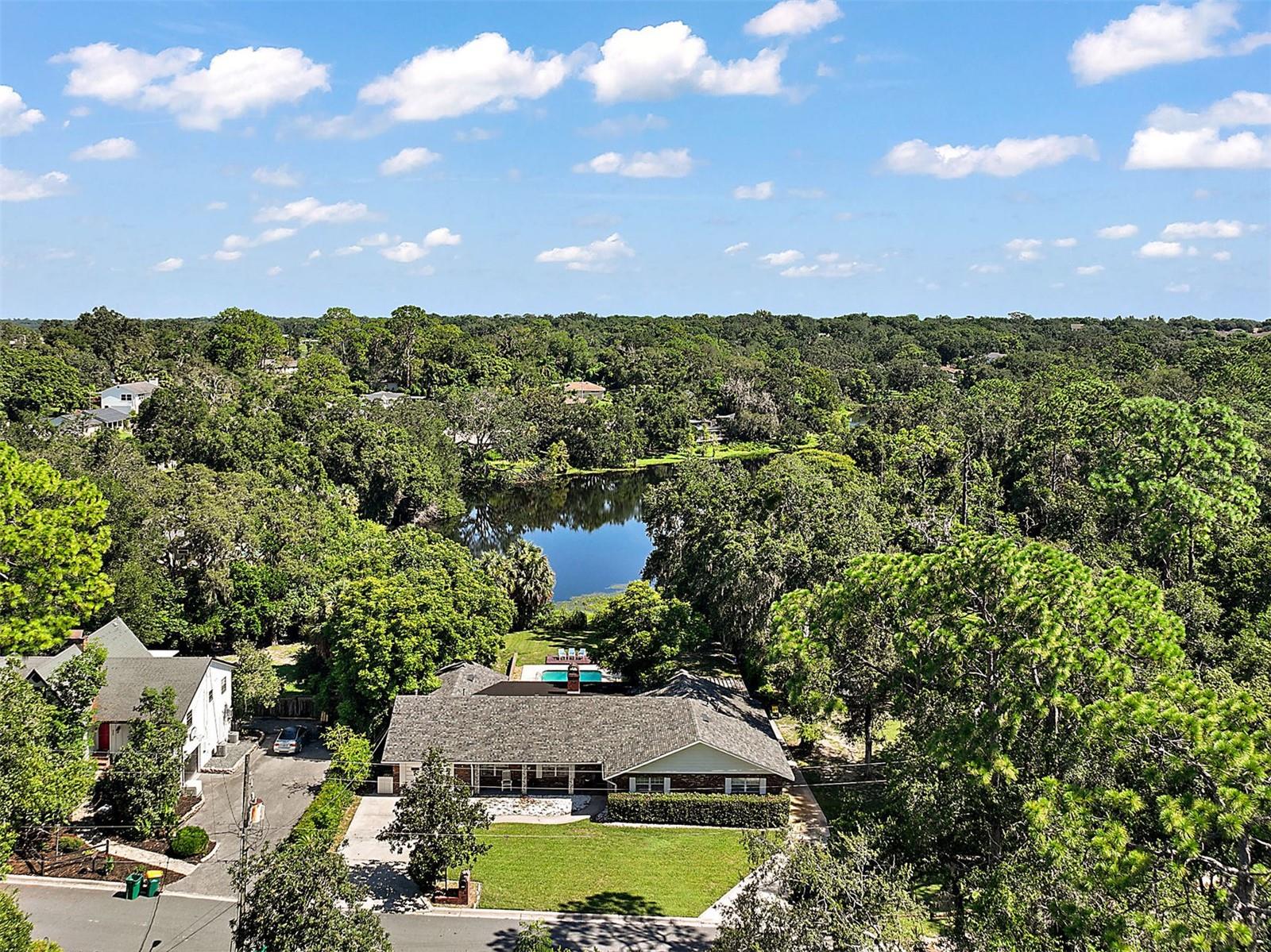 Photo of 705 SUMMIT COURT, MOUNT DORA, FL 32757