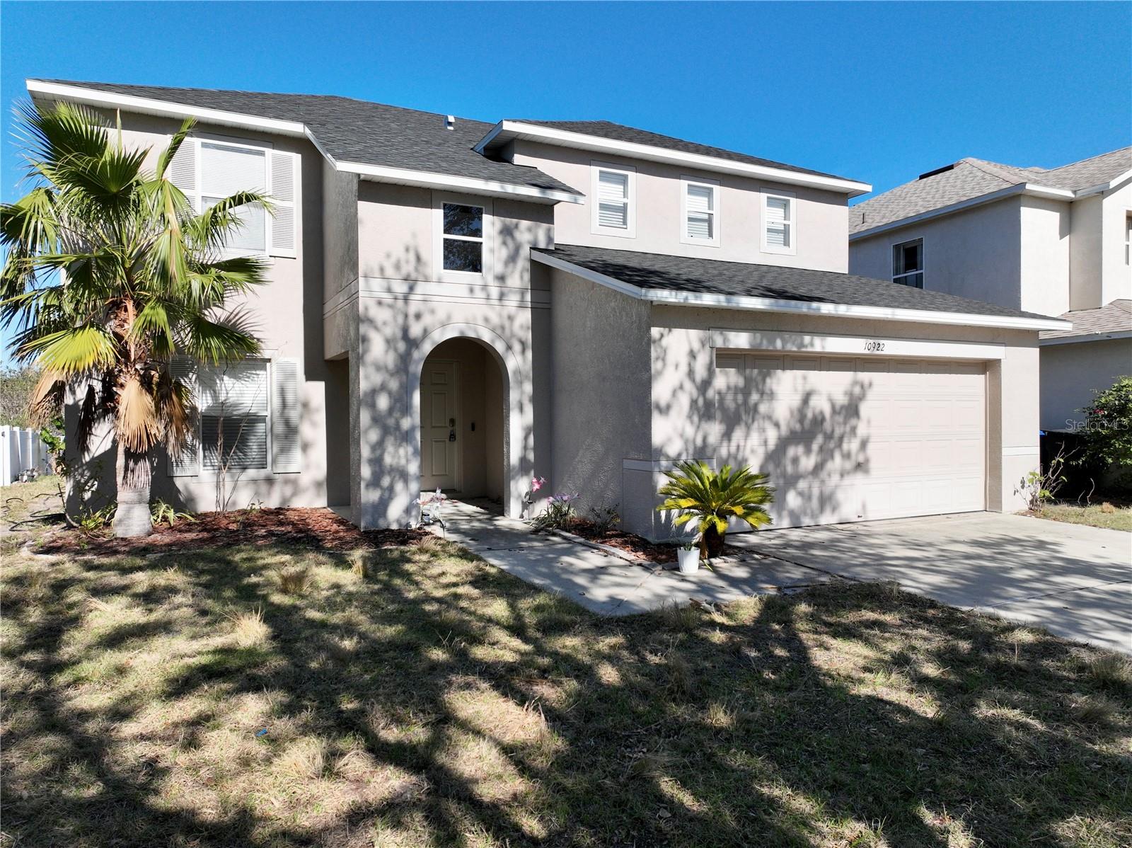 Photo of 10922 SUBTLE TRAIL DRIVE, RIVERVIEW, FL 33579