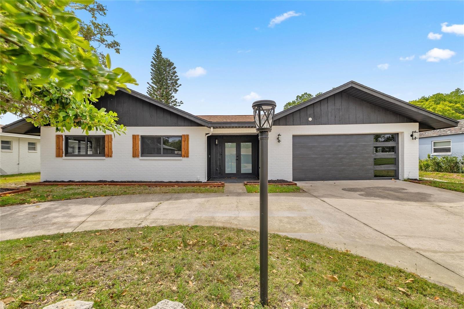 Photo of 1218 SE 4TH AVENUE, CRYSTAL RIVER, FL 34429