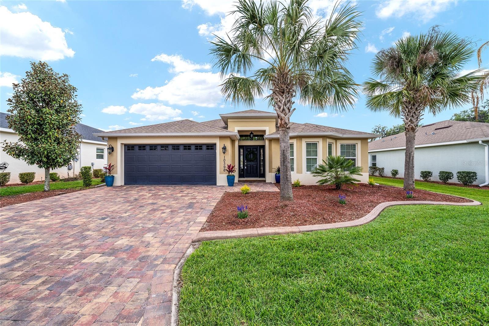 Photo of 10396 SILVER MAPLE AVENUE, OXFORD, FL 34484