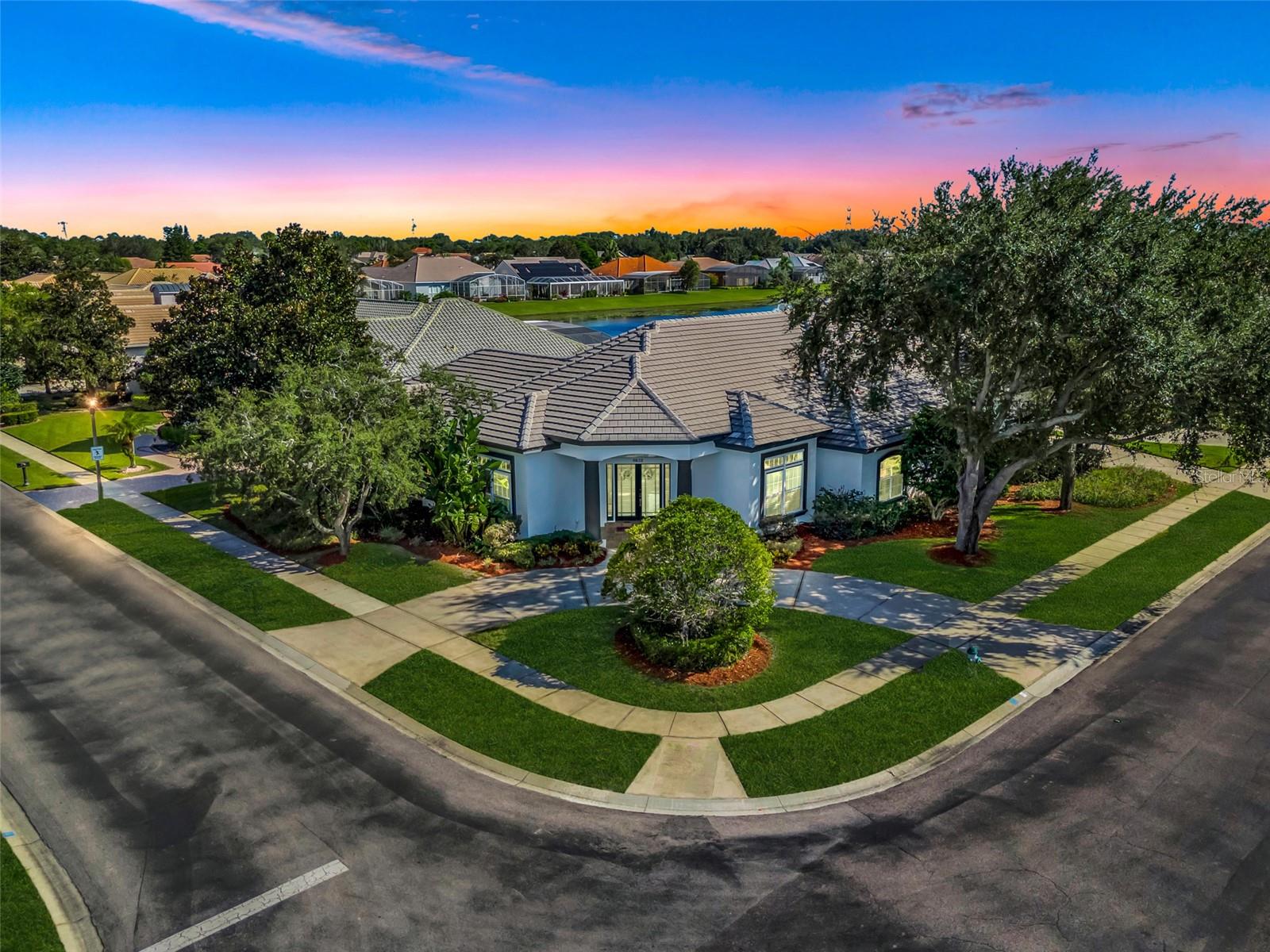 Photo of 8632 SPINDLETOP DRIVE, ORLANDO, FL 32819