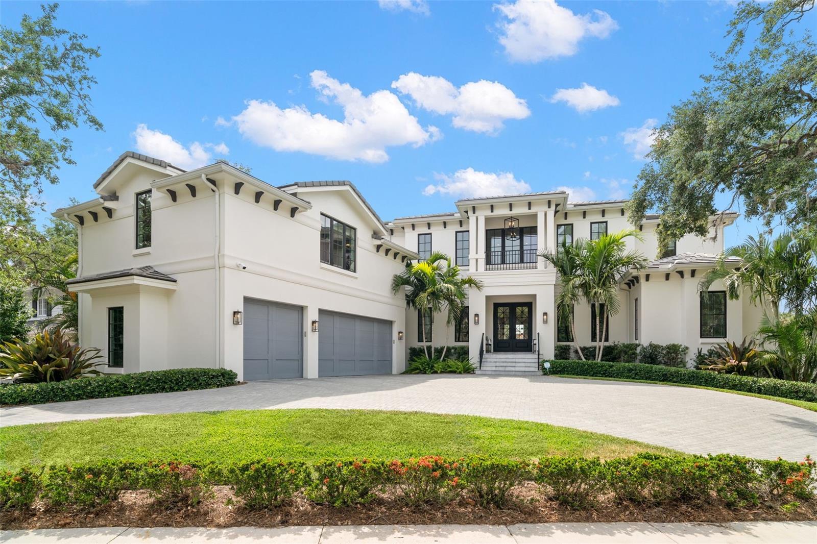 Photo of 419 S SHORE CREST DRIVE, TAMPA, FL 33609