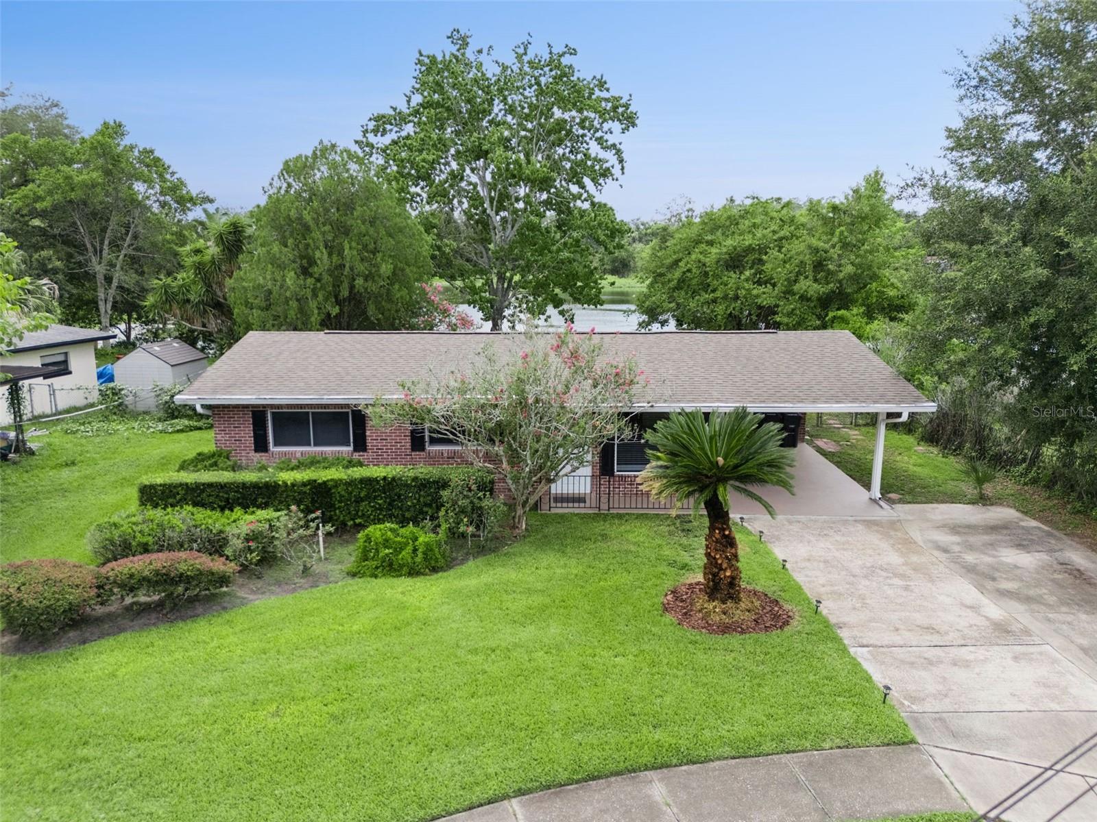 Photo of 812 AGNES DRIVE, ALTAMONTE SPRINGS, FL 32701