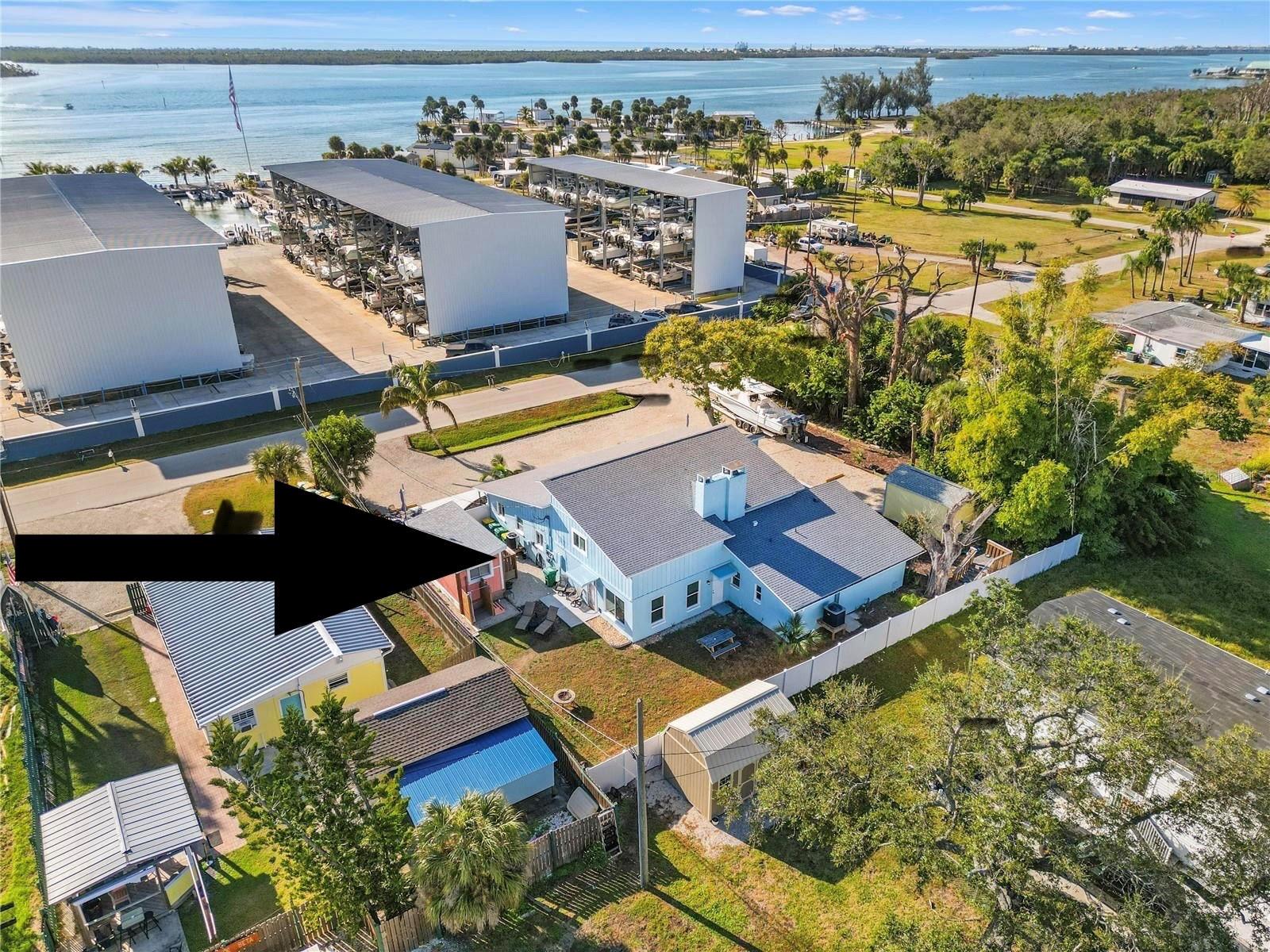 Photo of 3155 WATERSIDE DRIVE, ENGLEWOOD, FL 34224