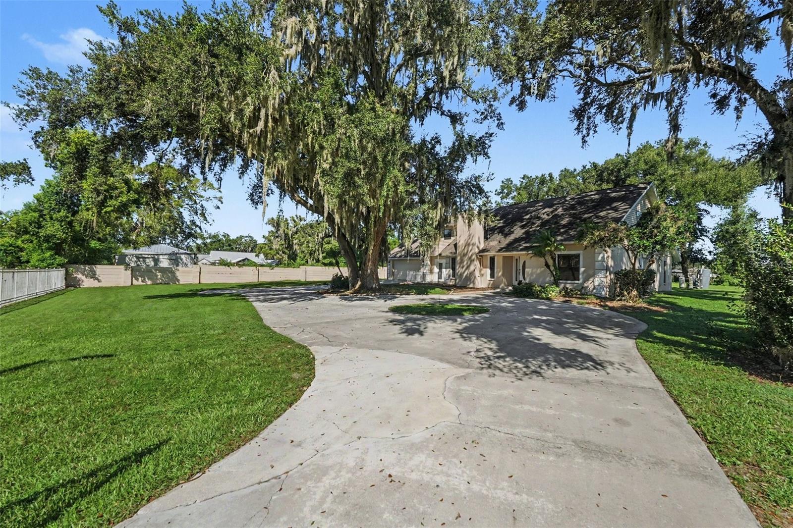 Photo of 126 GOINS DRIVE, SEFFNER, FL 33584