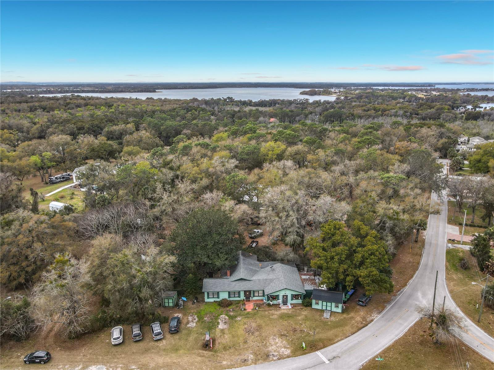 Photo of 6942 OLD HIGHWAY 441 S, MOUNT DORA, FL 32757