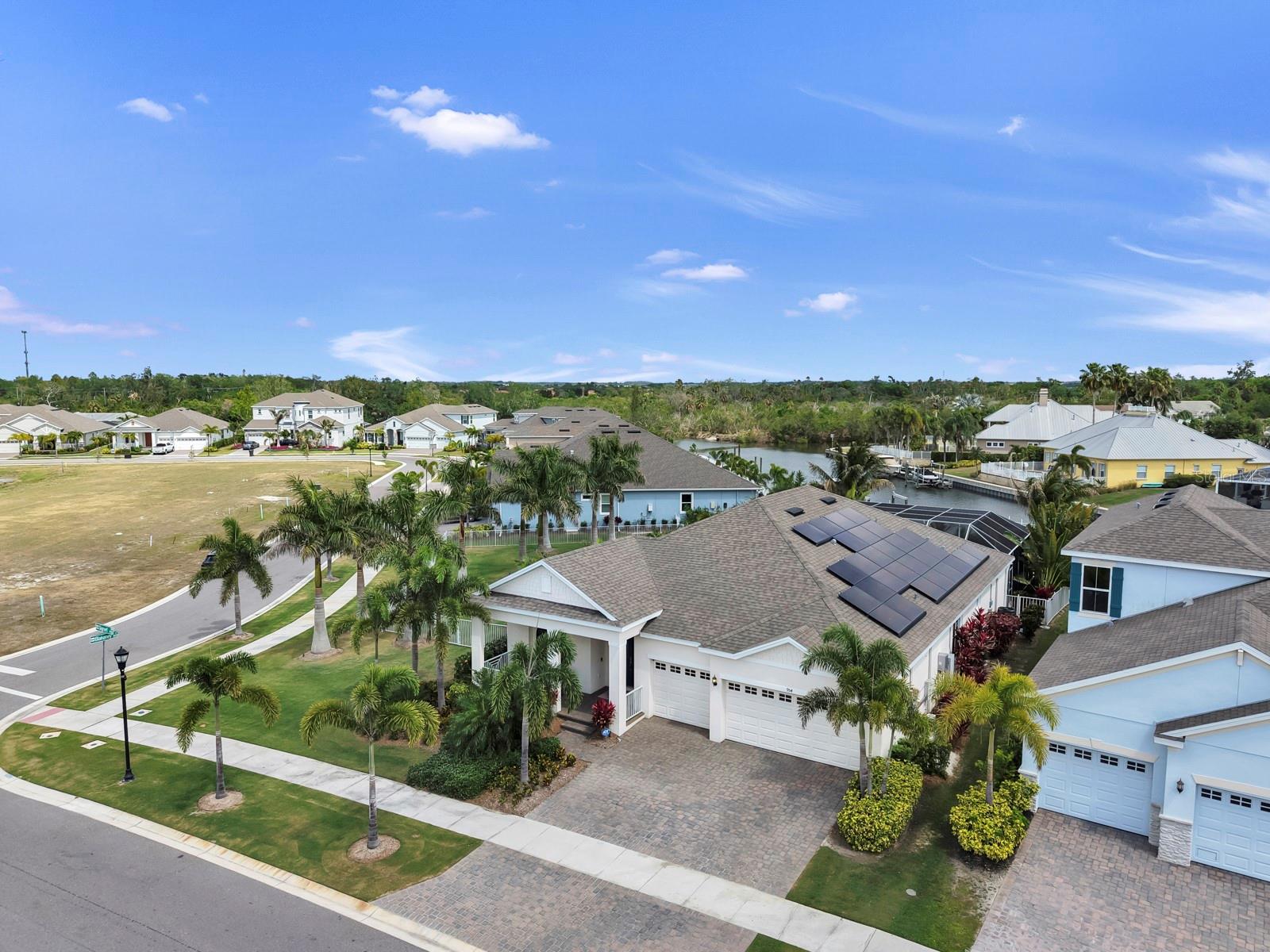 Photo of 954 SIGNET DRIVE, APOLLO BEACH, FL 33572