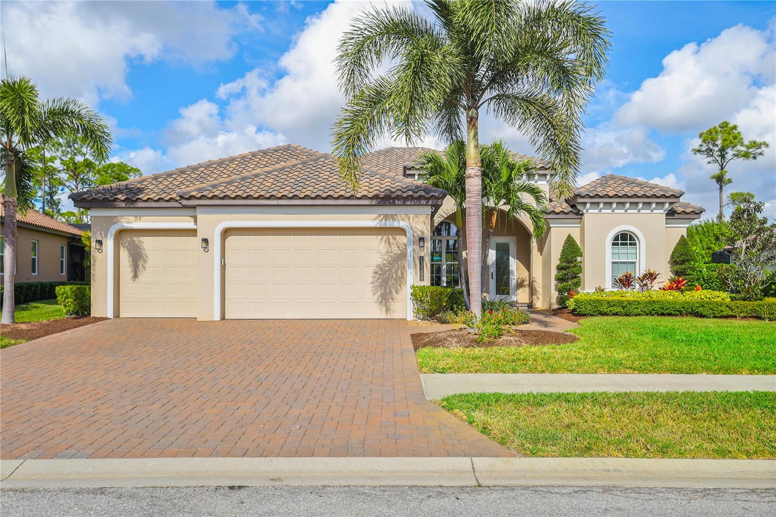 Photo of 13350 CAMPANILE COURT, VENICE, FL 34293