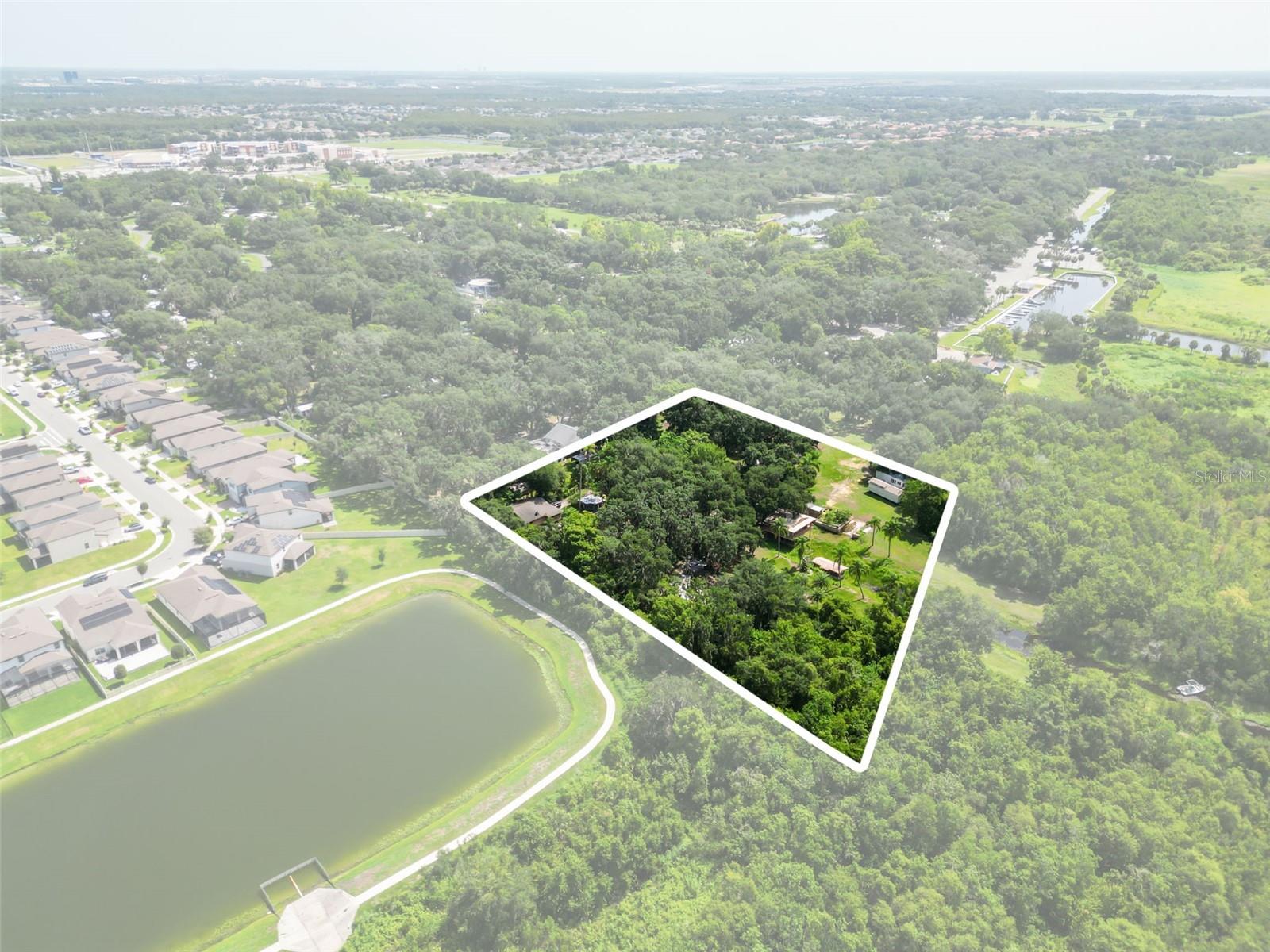 Photo of 2690 E LAKE ROAD, KISSIMMEE, FL 34744